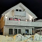 Lovely 4 Bedroom House With The View Of Aurora * Tromsø