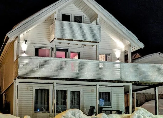 Lovely 4 Bedroom House With The View Of Aurora * 特罗姆瑟