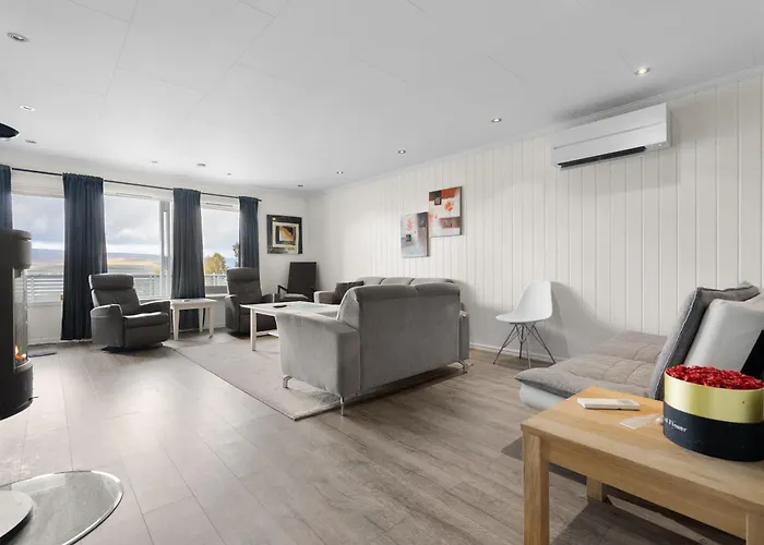 펜션 Lovely 4 Bedroom House With The View Of Aurora