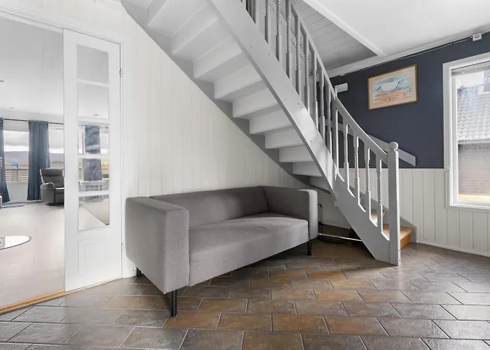 Lovely 4 Bedroom House With The View Of Aurora Casa de Férias *